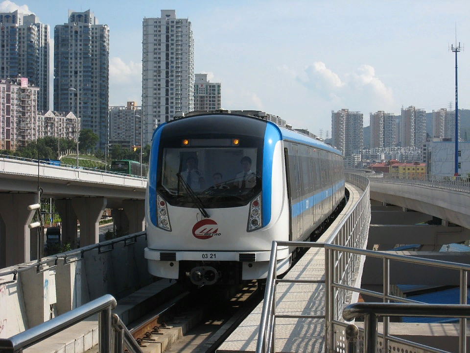 Китайские запреты в метро, о которых мы можем только мечать