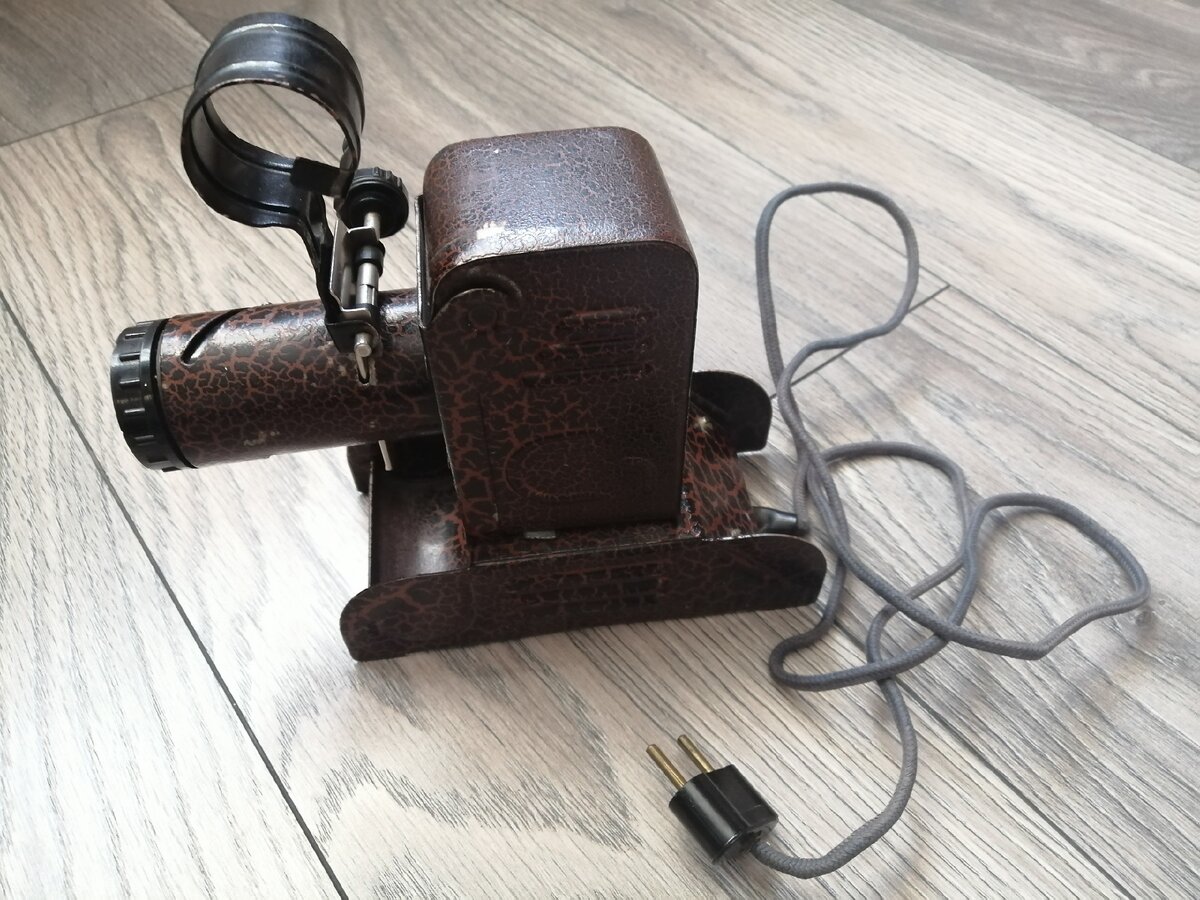 Фильмоскоп(диапроектор)