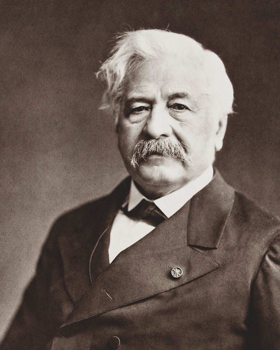 Строительством канала занимался французский инженер и дипломат Фердинанд де Лессепс. Канал был открыт 17 ноября 1869 года. Фото : Википедия