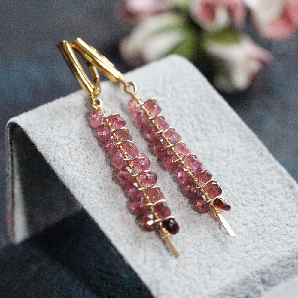 Серьги из Gold Filled 14K, турмалина. Автор - дизайнер украшений Татьяна Иванец. Сайт - elitbrosh.ru