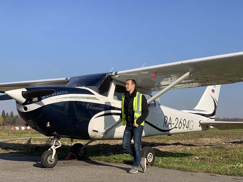Американский самолет Cessna 172 Skyhawk. Самый массовый самолет в мире.