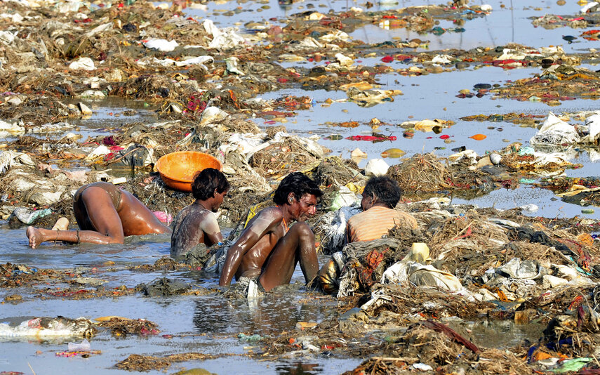 Почему индийцы загрязняют Ганг?