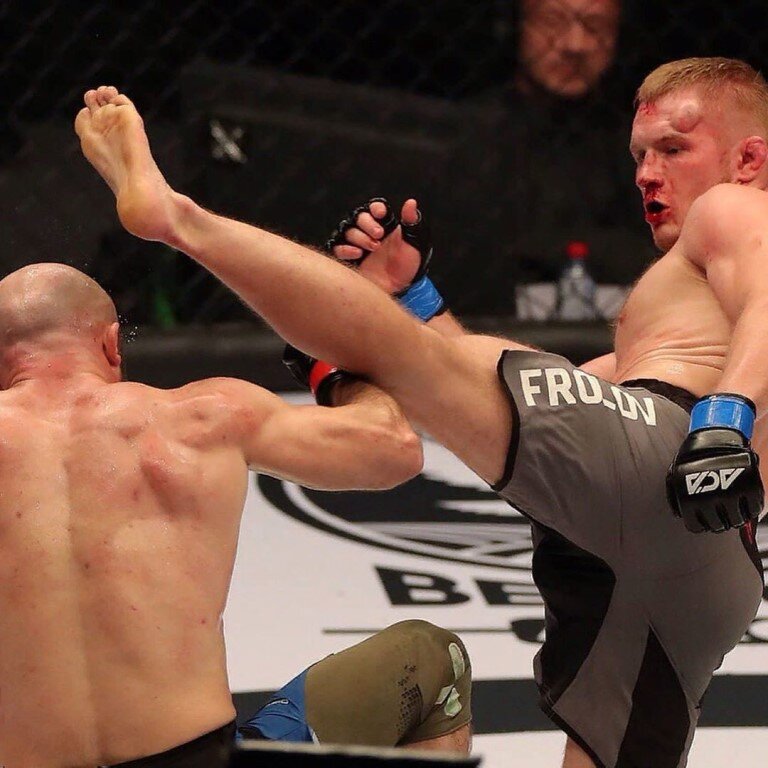 Камил гаджиев александр шлеменко. Александр шлеменко магомед исмаилов. Минеев владимир исмаилов. Владимир минеев и магомед исмаилов. Бой с магой.