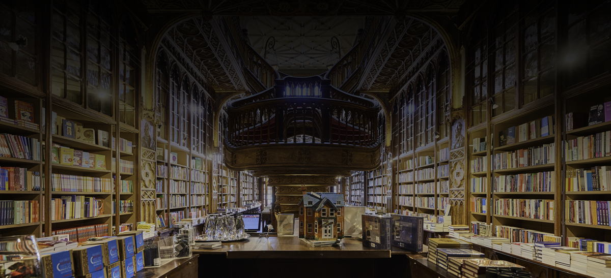 Фото с сайта Livraria Lello
