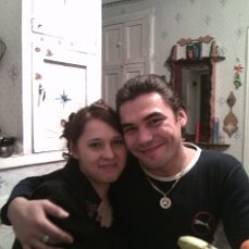 ЭТО Я СО СВОЕЙ СУПРУГОЙ В ПЕРВЫЕ ГОДЫ СОВМЕСТНОЙ ЖИЗНИ НА СЪЁМНОЙ КВАРТИРЕ.