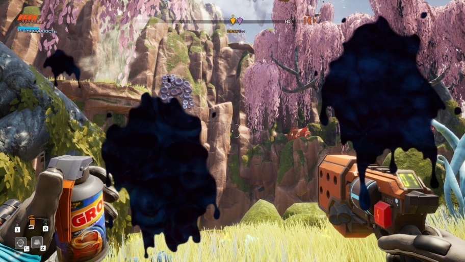 А скудный вроде бы арсенал расширяется за счёт флоры и фауны: есть взрывающиеся и кислотные ягоды, которые после нужного апгрейда будут доступны по умолчанию; есть семечки, которые используются как сюрикэны; есть приманки и даже что-то похожее на какашки, которые бросаешь, чтобы убегающая животина увязла в липкой жиже. Врагов можно пинком запускать в воздух, а некоторых — хватать и бросать в сородичей опять же как гранаты.Некоторые «аборигены» откровенно плевать на нас хотели.Во-вторых, практически всю игру нас ведут по сюжету — именно он, а не выживание) стоит на первом месте. Уже в самом начале мы обнаруживаем огромную странную башню неизвестного происхождения и предназначения. И потом всю дорогу пытаемся добраться до неё и выяснить, что там скрывается. Руководство Kindred Aerospace башня сначала интригует, а потом начинает беспокоить — после получения первых данных на Земле включается автоматическая тревога.