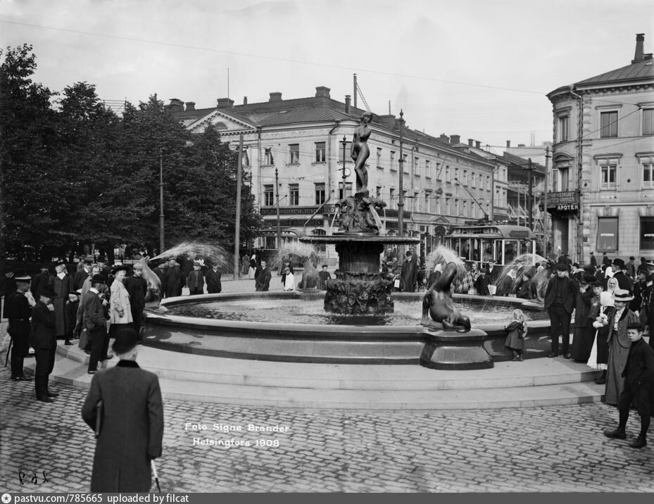 Европейский город построили в стиле Петербурга. Как он выглядел в начале 20 века