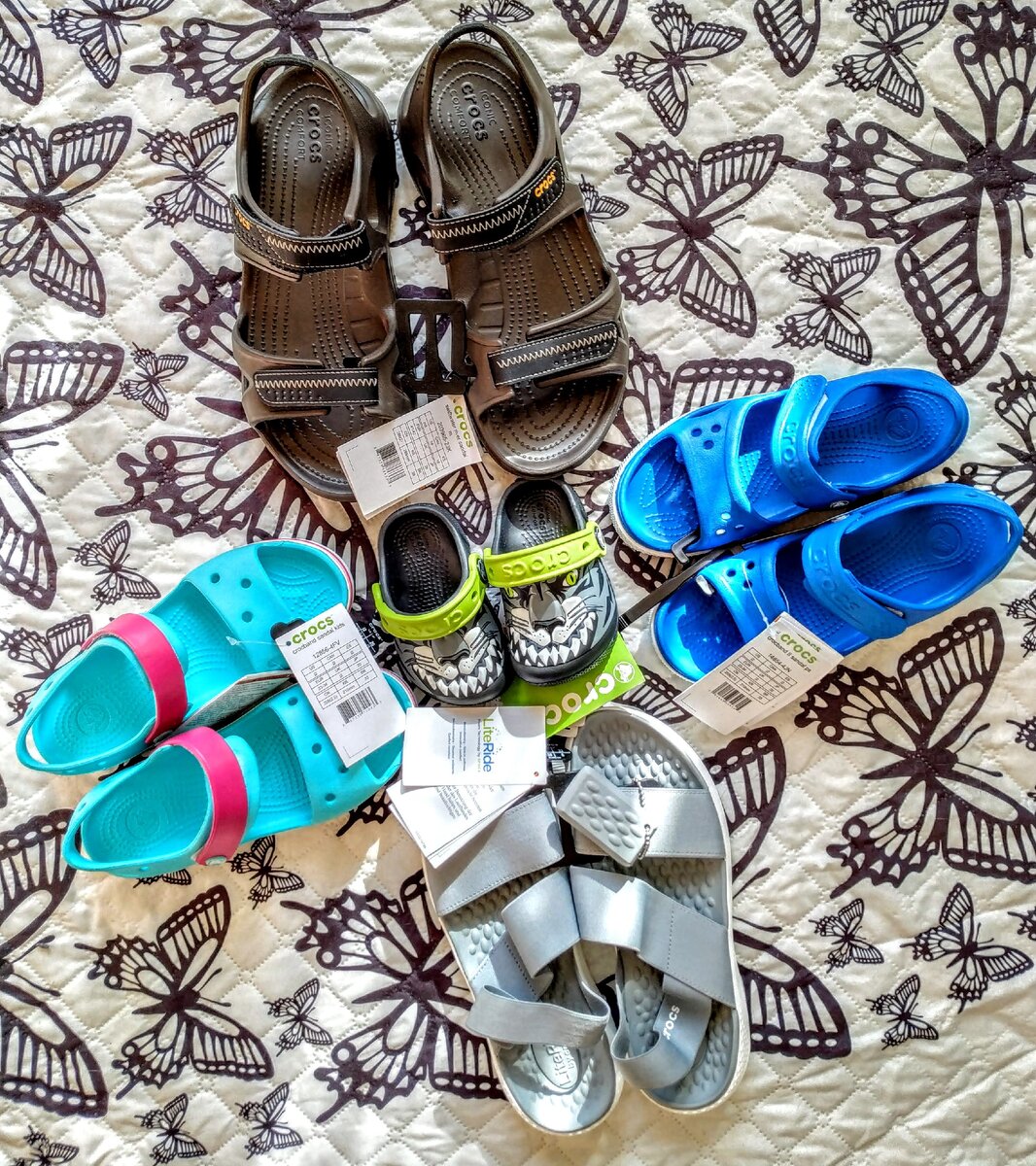 Шлёпки на общую сумму  6317 рублей