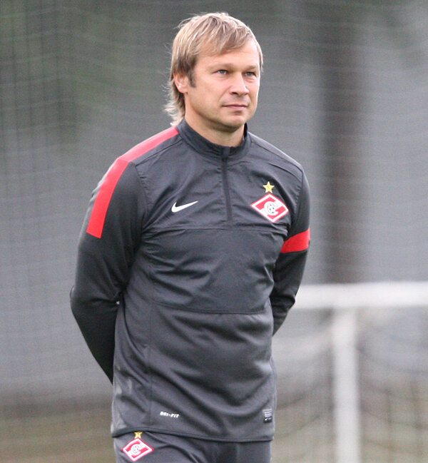 Дмитрий Попов