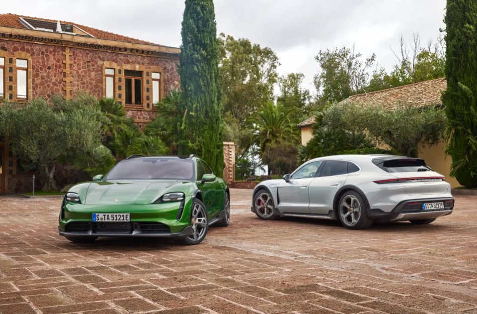 Porsche unveils Taycan Cross Turismo