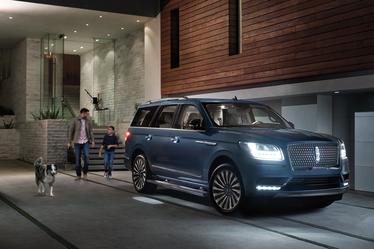 2020 Lincoln Navigator Review. 