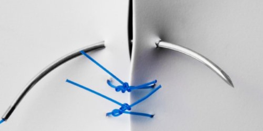 Пластик научили самовосстанавливаться под водой за 10 секунд