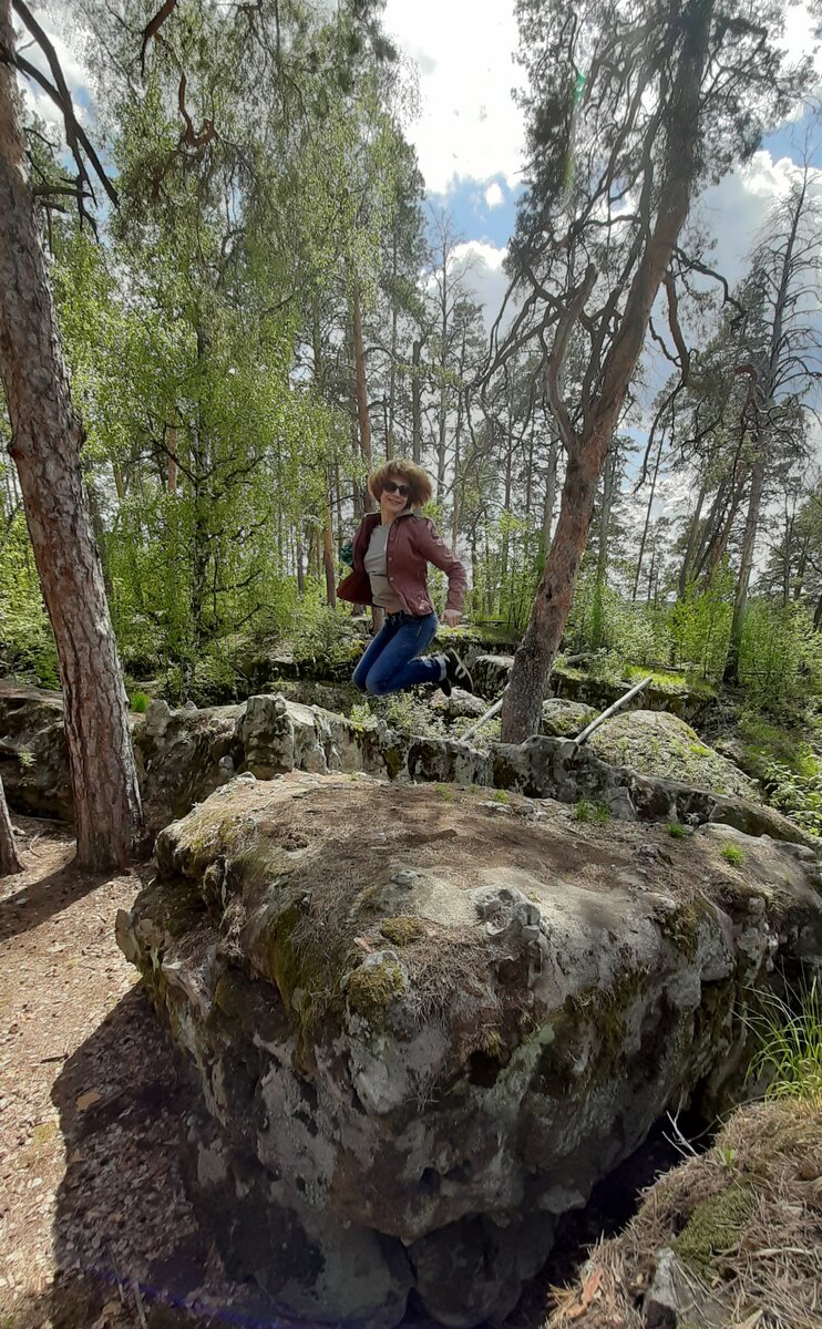 Можно прыгать и лазить