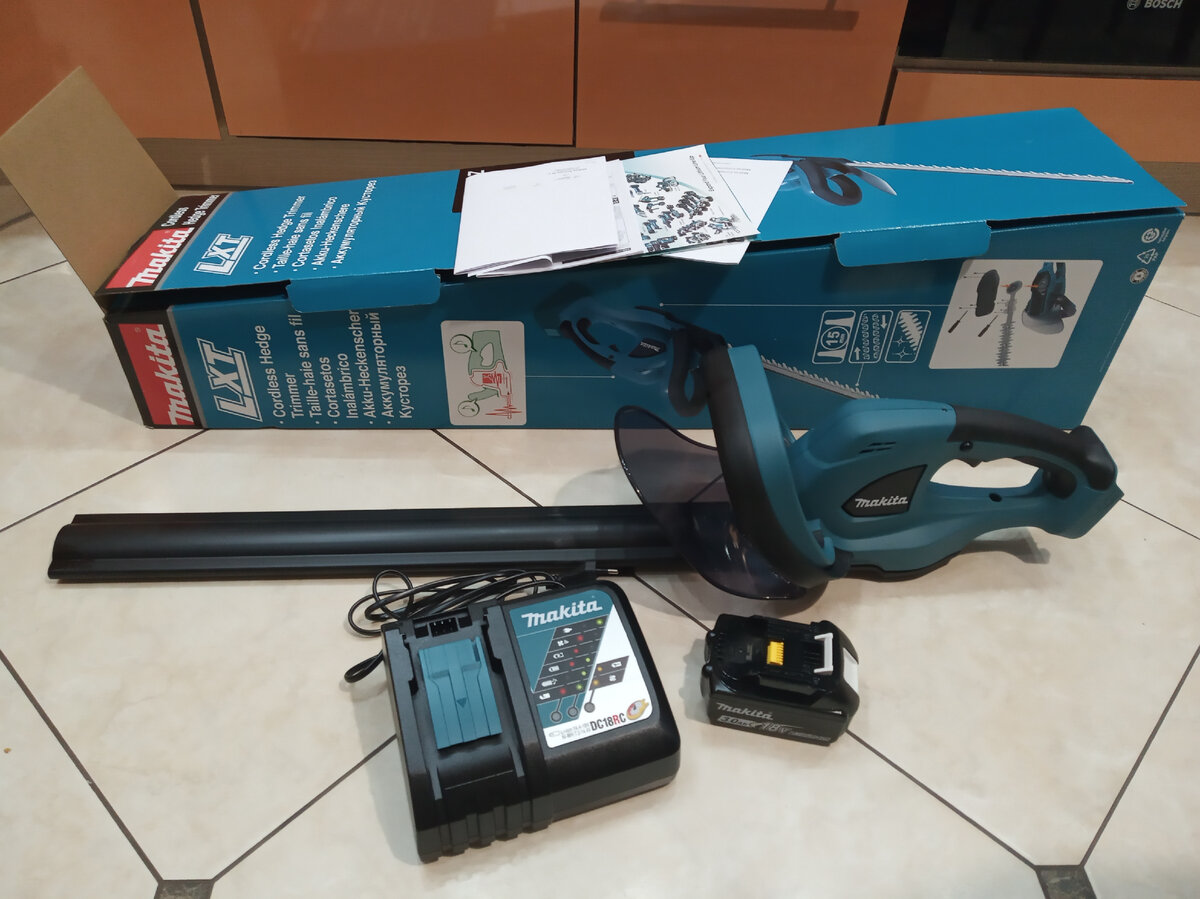 Аккумуляторный кусторез MAKITA DUH523