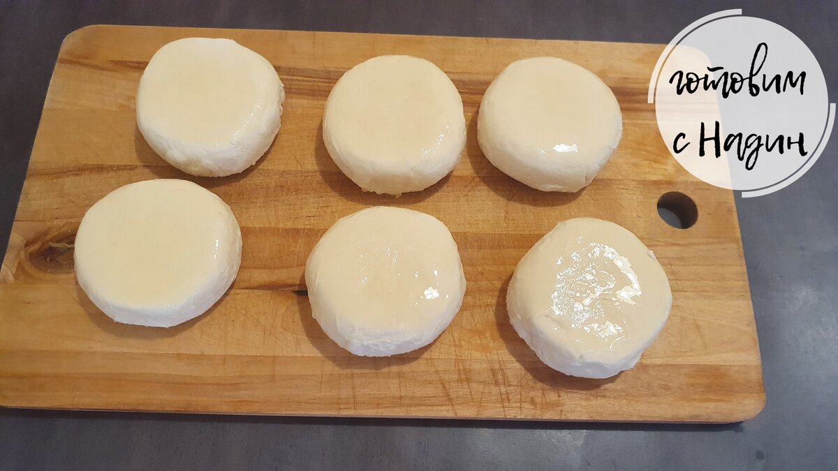 Готовим сырники. 