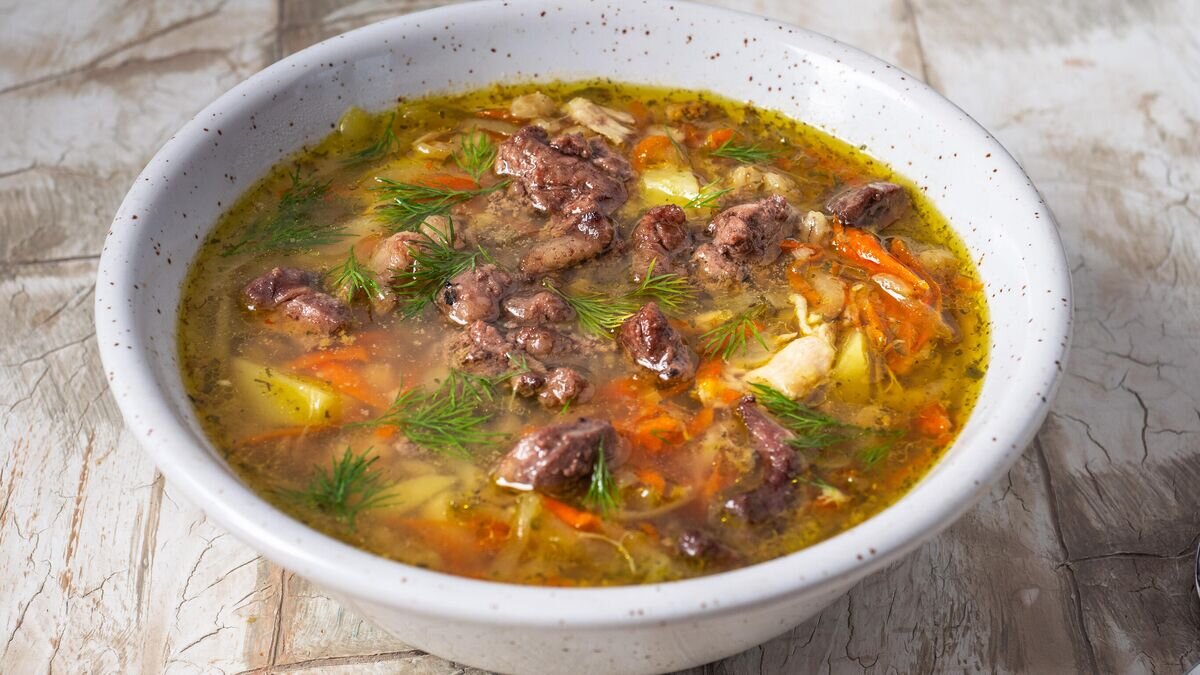    Суп из куриных потрохов© Depositphotos / fotom-911.bk.ru