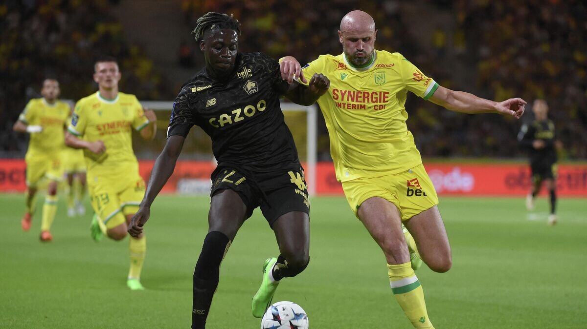    Мохамед Байо (слева) и Николя Паллуа© AFP 2022 / SEBASTIEN SALOM-GOMIS