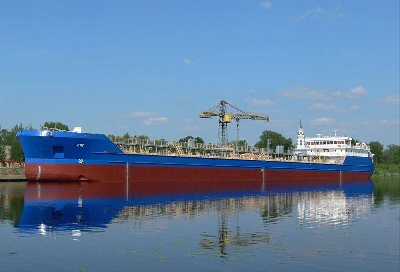  marinetraffic.com / Azer Musayev