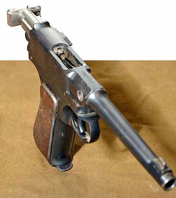 Фото с сайта http://typrishol.ru/oruzhie/luchshij-sovetskij-pistolet-voevodina-kotoromu-pomeshala-vojna.html