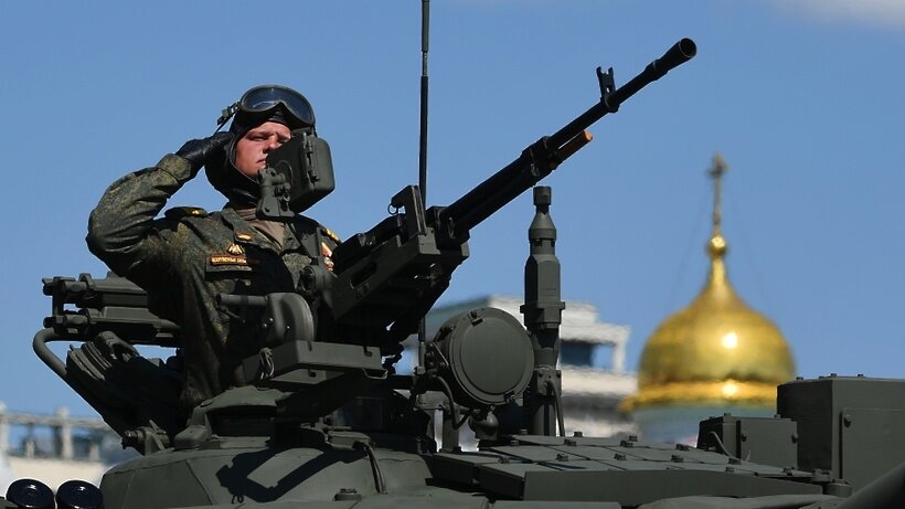    Танк Т-80 БВМ ©Рамиль Ситдиков РИА Новости