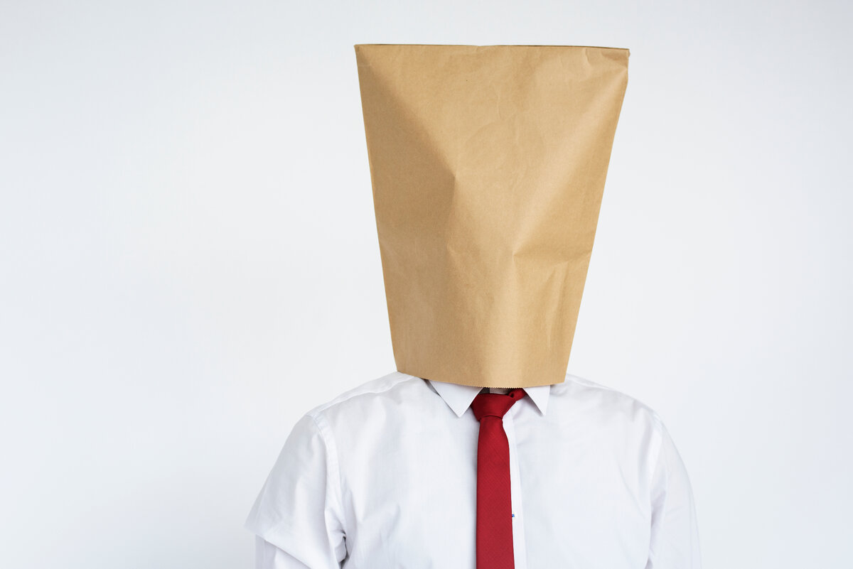 https://ru.freepik.com/free-photo/anonymous-man-head-covered-with-paper-bag_2862221.htm#query=%D0%BD%D0%B5%D0%B2%D0%B8%D0%B4%D0%B8%D0%BC%D0%BA%D0%B0%20%D1%87%D0%B5%D0%BB%D0%BE%D0%B2%D0%BA%D0%BA&position=0&from_view=search&track=ais