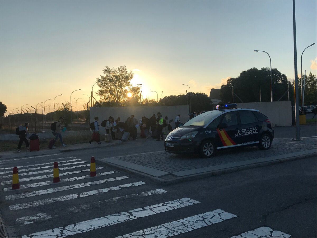 Солнце только что взошло