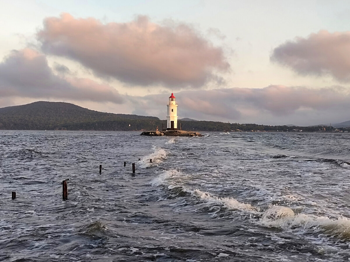 Токаревский маяк во Владивостоке