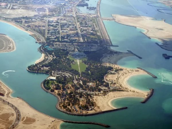 Парк аль мамзар. Аль Мамзар Дубай. Пляжный парк Аль Мамзар. Пляж Аль Мамзар в Дубае. Парк Аль Мамзар Дубай фото.