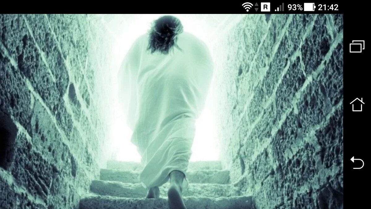 фото Можно ли обращаться усопшему, как к живому