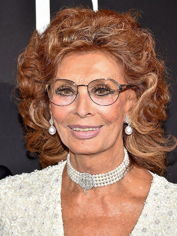 Для 85-ти лет Софи Лорен выглядит ошеломительно. Фото из свободного доступа.