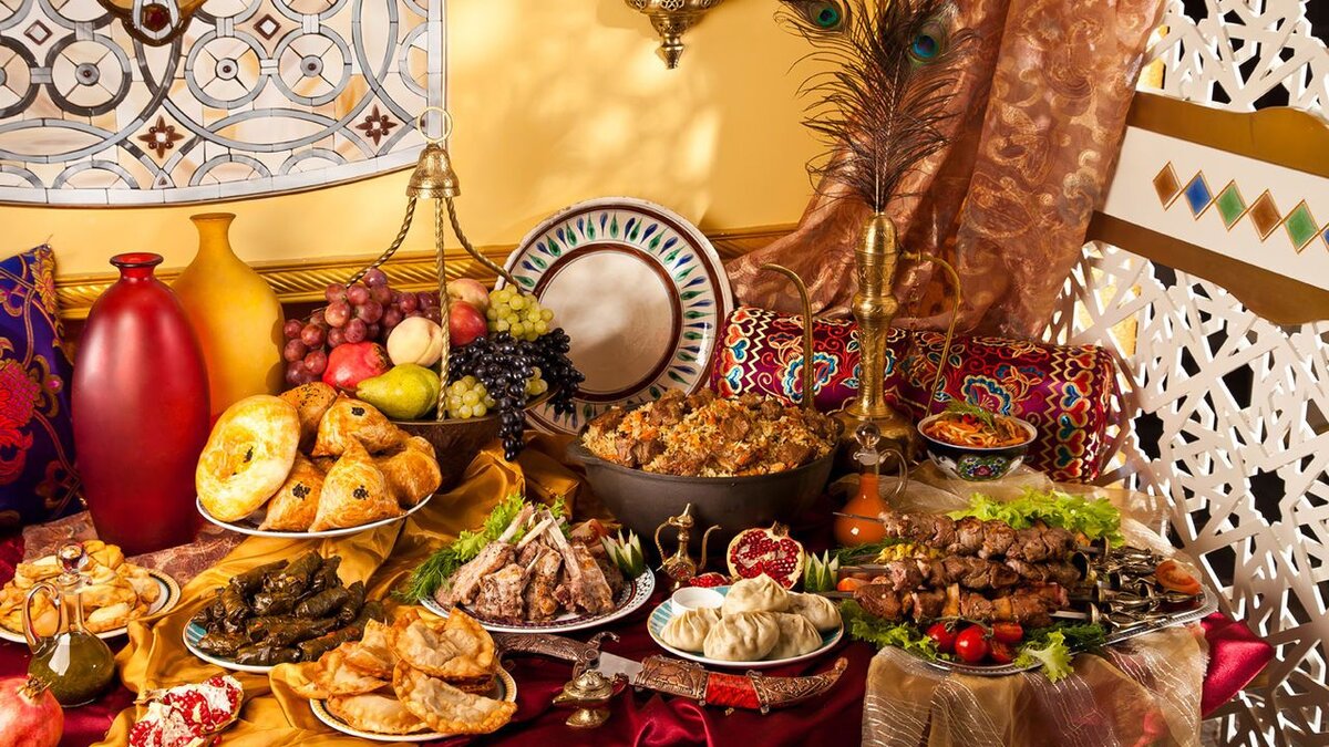 Так же красочно выглядел и наш дастархан. Фото взято из открытых источников. 