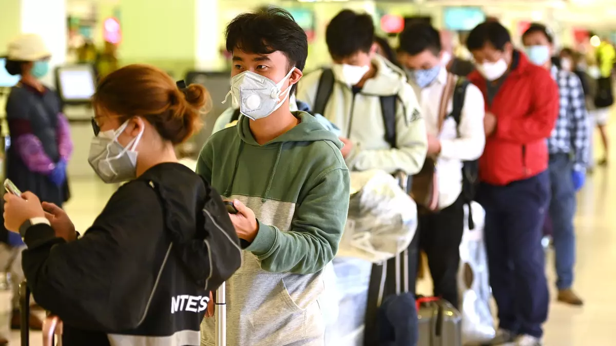 В глобальном масштабе более 200 тысяч человек заразились коронавирусом, более 80 тысяч излечились. Жертв около 8 тысяч.