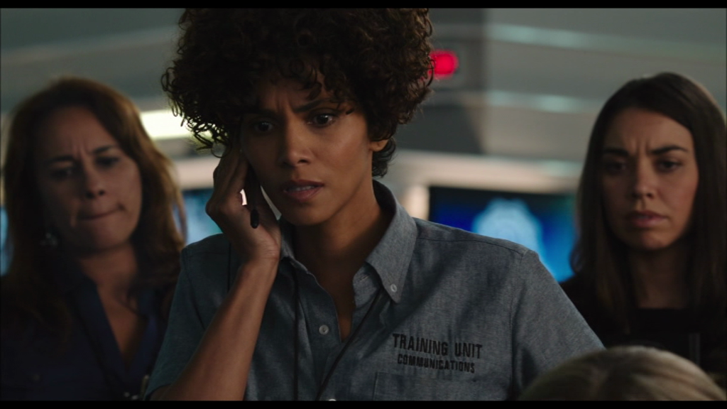 Холли Берри в роли Джордан Тёрнер