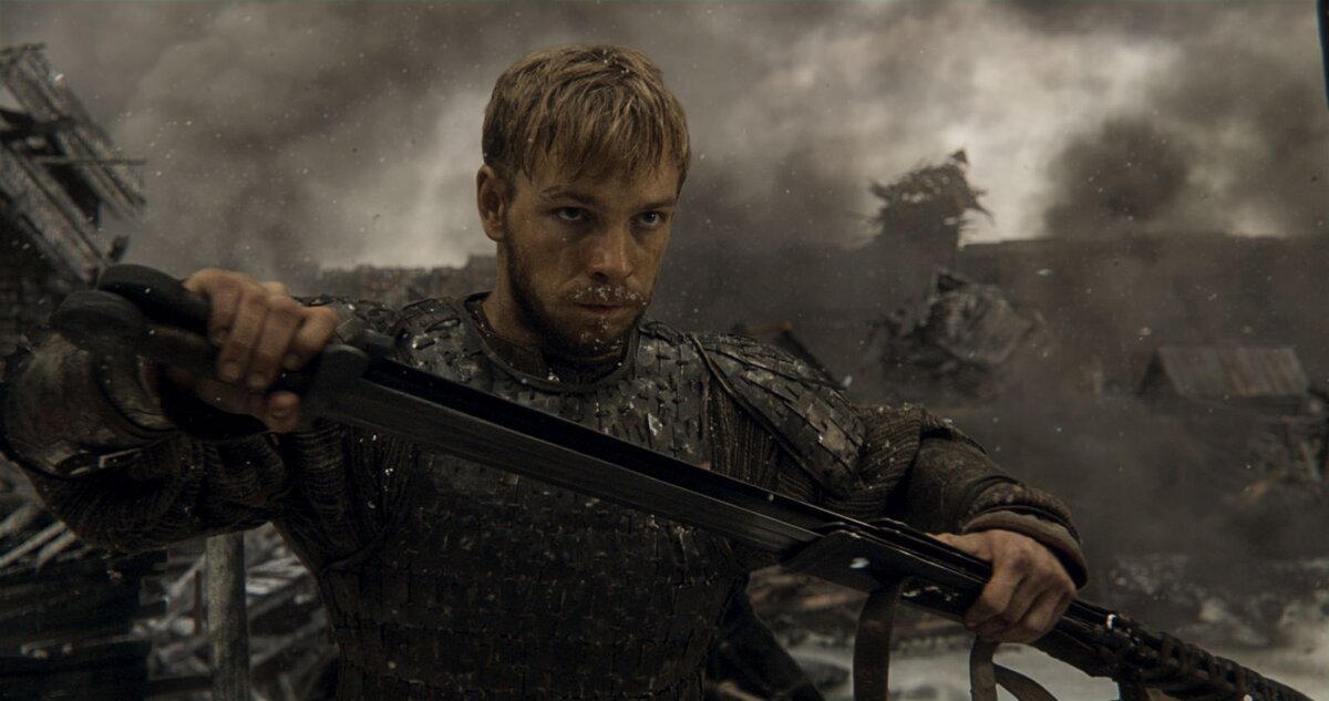 https://www.film.ru/articles/vragi-sozhgli-rodnuyu-hatu-0