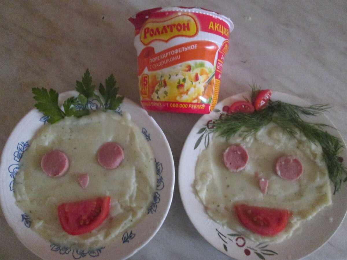 Трешовые фотоальбомы Роллтона во «ВКонтакте» доказывают как много поклонников у бренда.