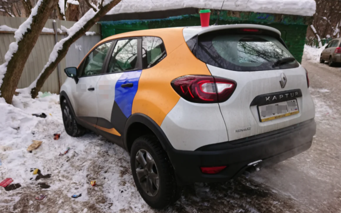 Также не мое. Рено Каптюр, примерно так я и припарковался. Источник: Яндекс.Картинки