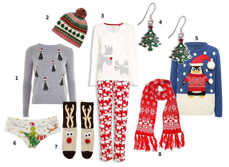 1. Свитер Topshop, 2. шапка Asos, 3. пижама Next, 4. серьги Marks And Spencer, 5. свитер M&Co, 6. трусы Topshop, 7. носки BOOHOO, 8. шарф Central Chic