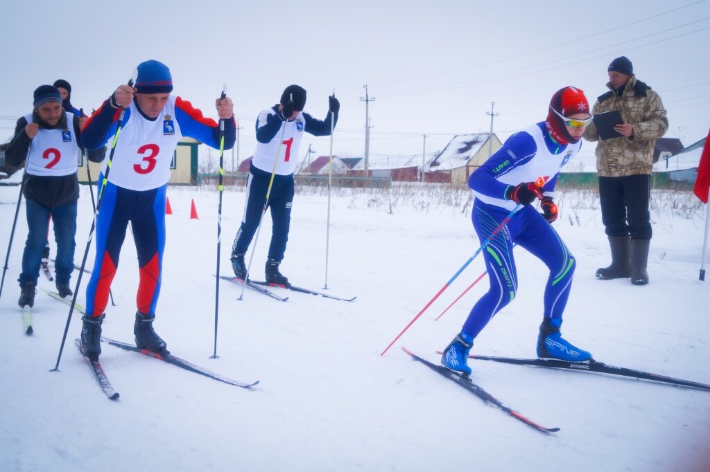 Лыжники района спорили за призы в эстафетах