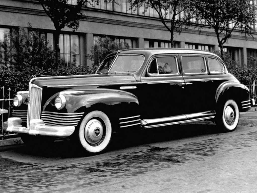Лимузин высшего класса - ЗИС-110.
