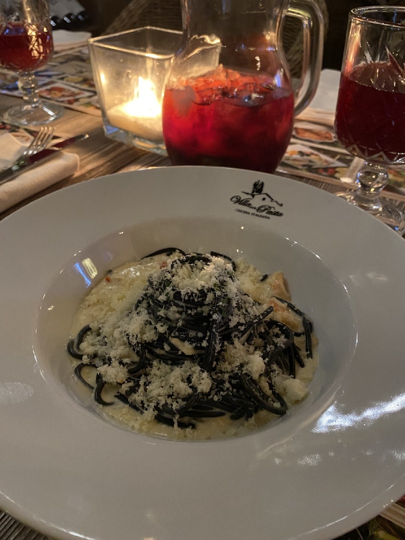 Черные спагетти с мясом краба (фото автора)