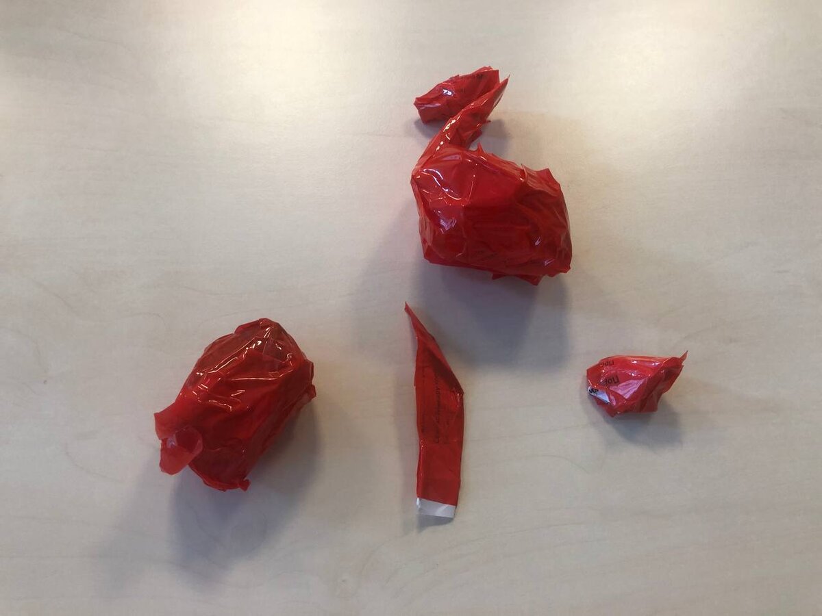 этапы создания игрушки из скотча