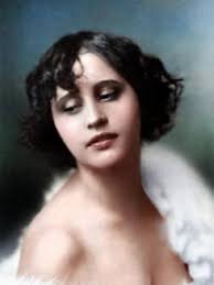 Вера Холодная.