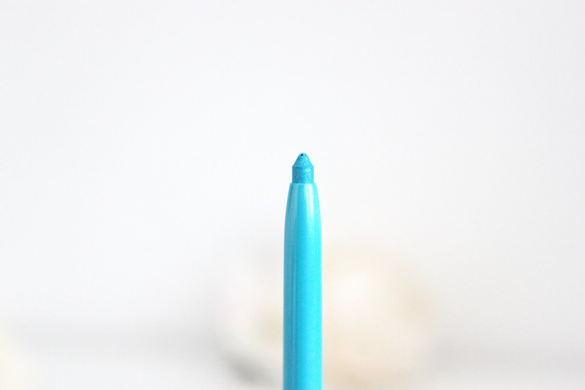 Карандаш для глаз Essence Long Lasting Eye Pencil, в оттенке 17 Tu-Tu-Turquoise