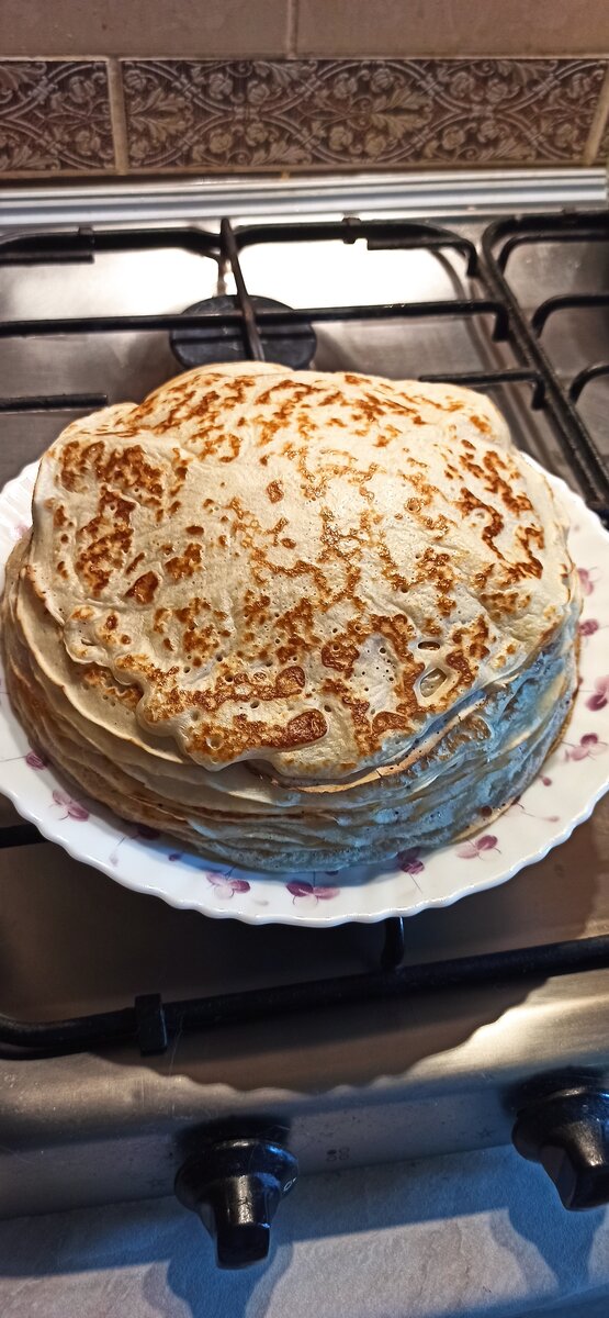 Самые вкусные кружевные блины. Все фото автора. 