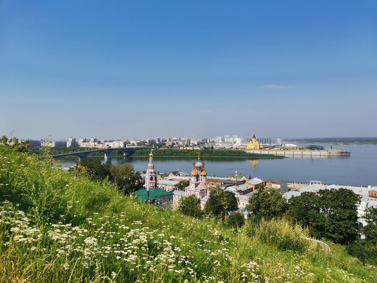 Мой город детства летом особенно хорош. 