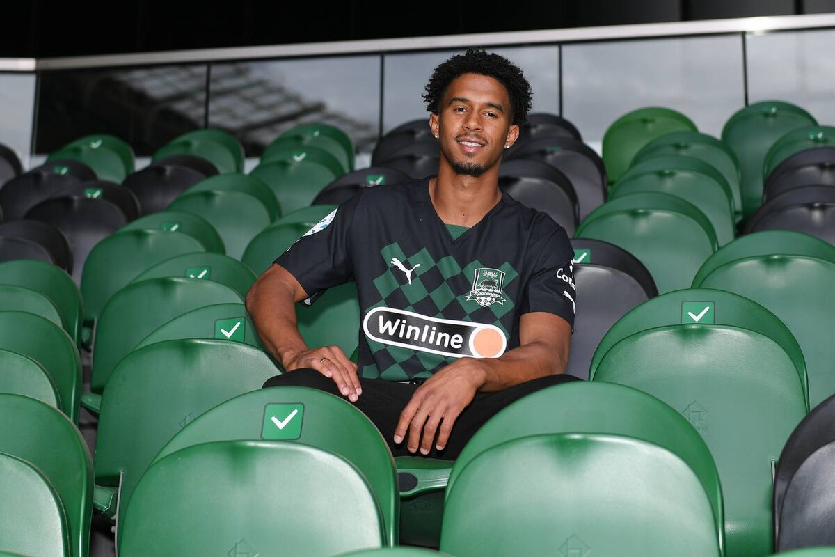 Отказ от покупки, плохая позиция, переход в СБГ: последние футбольные и трансферные новости РПЛ: «Спартак», «Зенит», ЦСКА, «Краснодар»