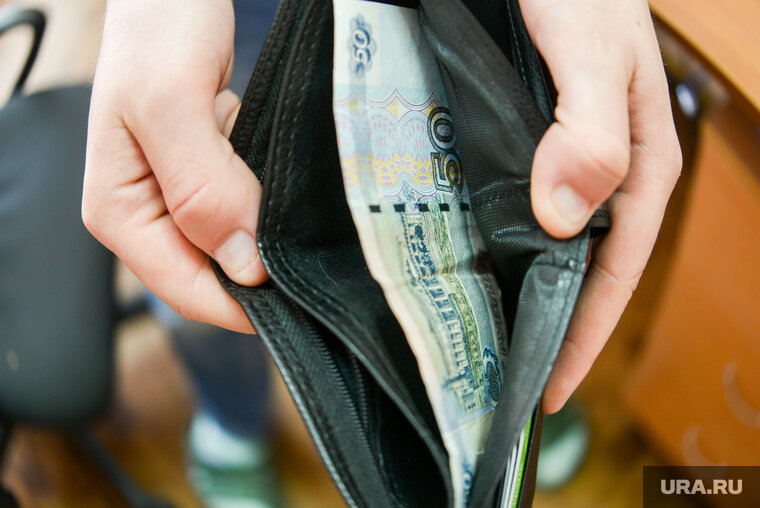    Внесудебное банкротство возможно только в условиях реального отсутствия средств у должника, объяснил юрист