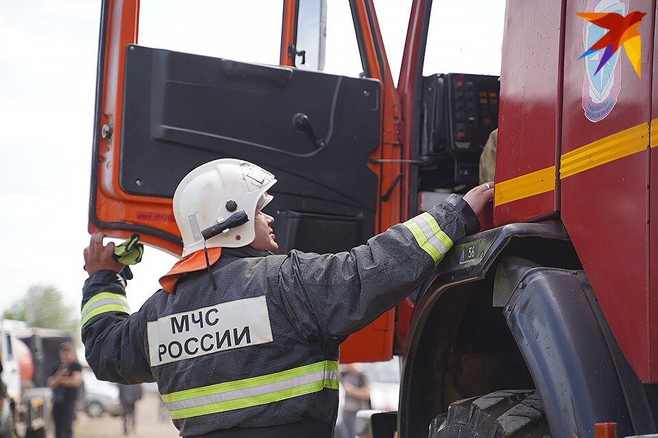     В 8.46 пожар ликвидировали, с ним боролись 11 человек. Светлана МАКОВЕЕВА