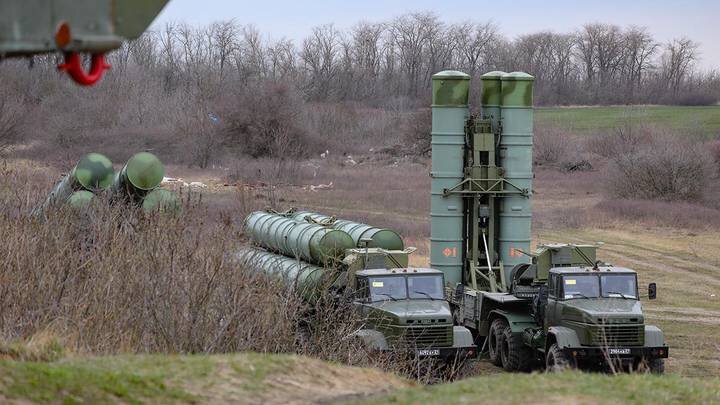 ЗРК С-300ПС (Фаворит) на тягаче КрАЗ-260