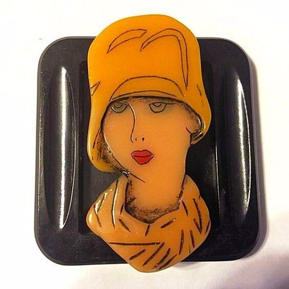 2. Типичный стилизованный портрет дамы.